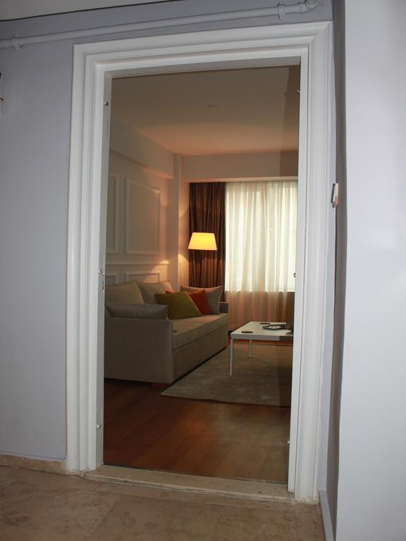 212 Istanbul Suites Room photo