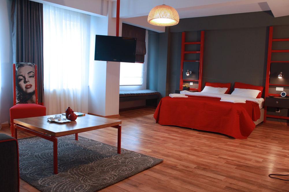212 Istanbul Suites Exterior photo